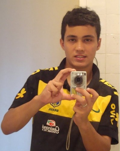 Esse e o primeiro fã clube oficial do nosso craque TRICOLOR sub-15 @matheusqueiroz8