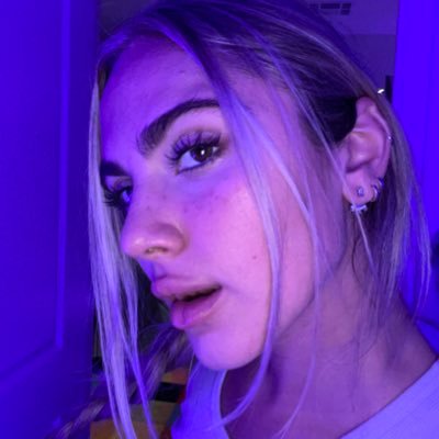 SheriHosseini's profile picture. @sheridan_hosseini on insta// maggie inc.