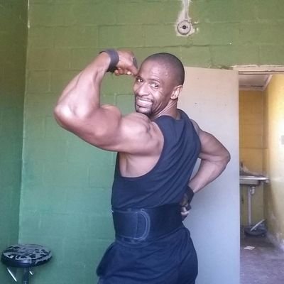 If you make me laugh I'm already 89% in love with you.

#WPBodybuilder. 

#Liverpool|#Orlando Pirates Supporter.