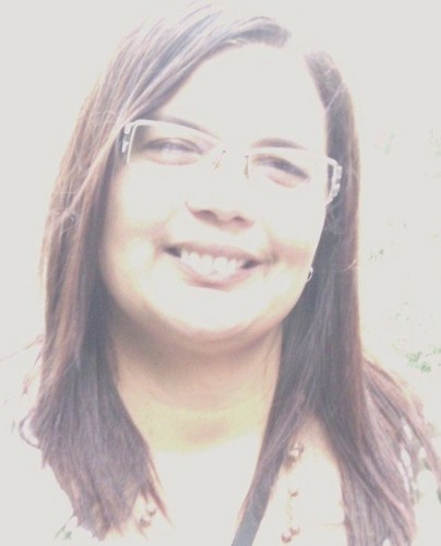 Sou uma artista que ensina e aprende. Uma educadora poeta, que canta. Que ama o saber, a ética, a beleza, e a empatia...Espírita Eternamente .......
