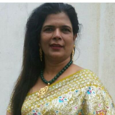 Muneeraanwar2's profile picture. secretary