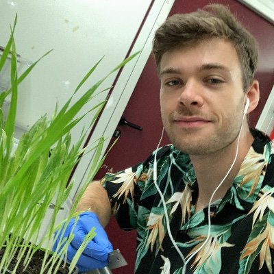I am a PhD student @mpipz_cologne that is interested in plant-microbe interactions, plant immunity, and fungal effectors.