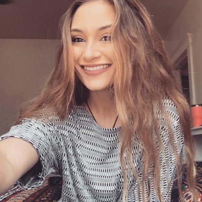 laurenmeans's profile picture. we’re all just walking each other home 🤙🏼