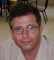 Profesor Instituto Tecnológico de Mérida.
Profesor Universidad Modelo.
Ingeniero en Sistemas Computacionales. Generación 1991 ITM.
Estudios Posgrado  CIC-IPN