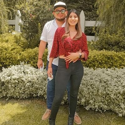 Ale__Urbina's profile picture. Diseñador Gráfico y Productor Audiovisual.