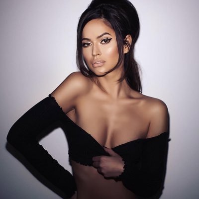 Model • Mental Health Advocate • Former Miss England • YouTube - @ Hammasa - Instagram - @ Hammasa
