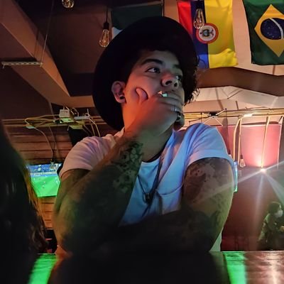 whatever people say i am, thats what im not https://t.co/OmAn1mIJbO