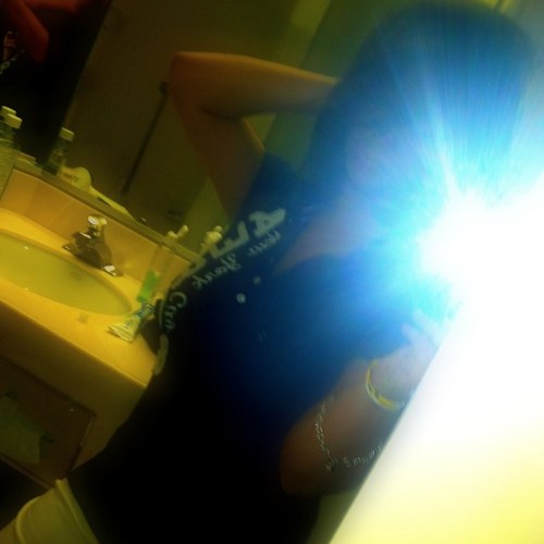 MissLuckyGirl14's profile picture. if you guys love me follow me im lucky