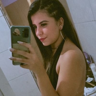 “ sempre em muita festa e falando alto, mas você esperava o que de quem foi feita no carnaval?! “ ♐️
