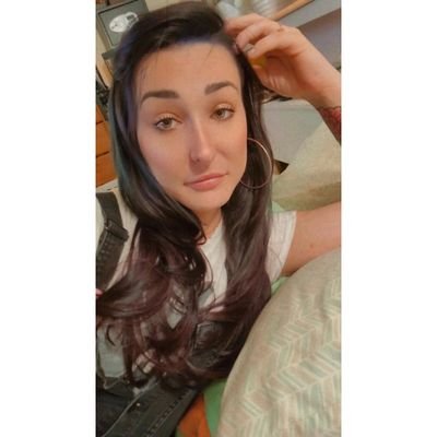 jennarbales_'s profile picture. short, thicc, & mentally sicc