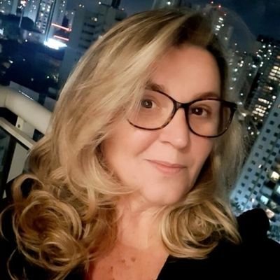 CrisSuonco's profile picture. Sou cada livro que me instruiu,as músicas que me acompanharam. as lições que a vida me ensinou.
Amo ao Senhor Jesus !