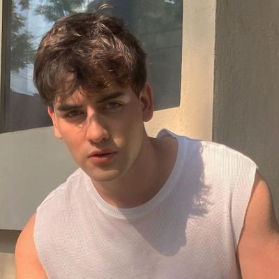 Bullshet_30's profile picture. fandom.
hey, stay safe. 
@mauiiivera
@_elabyuuuu
 @attyxine