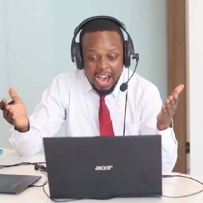 DAmpuriire's profile picture. A teacher with a difference...