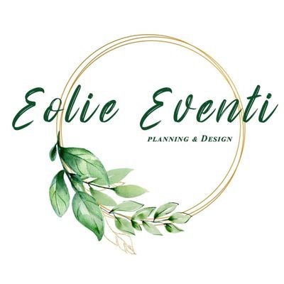 Eolie Eventi
Wedding and event planning & design.
Viviamo nel posto più bello del mondo e realizziamo i sogni di tutti coloro che desiderano sposarsi alle Eolie