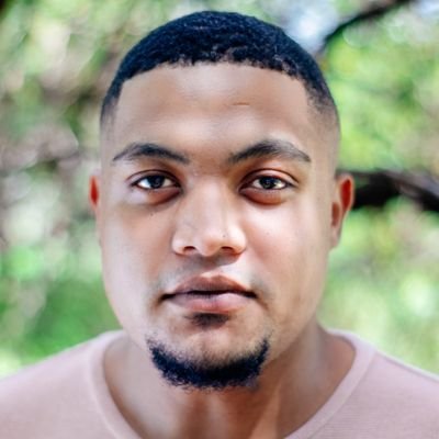 ·Son of the Most High🙏
·MC🎤
.Radio Presenter🎙️(@PoortFm)
