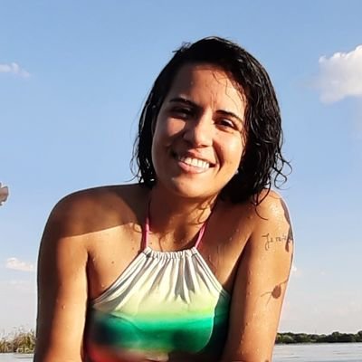 jornalista. torcedora do Vozão. uso o conceito 'depois que o sol esfriar'