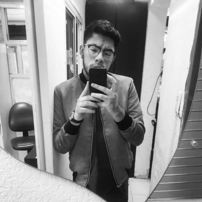 Cirujano Dentista 👨🏻⚕️
Fiasco for the daytime, triumph for the night...