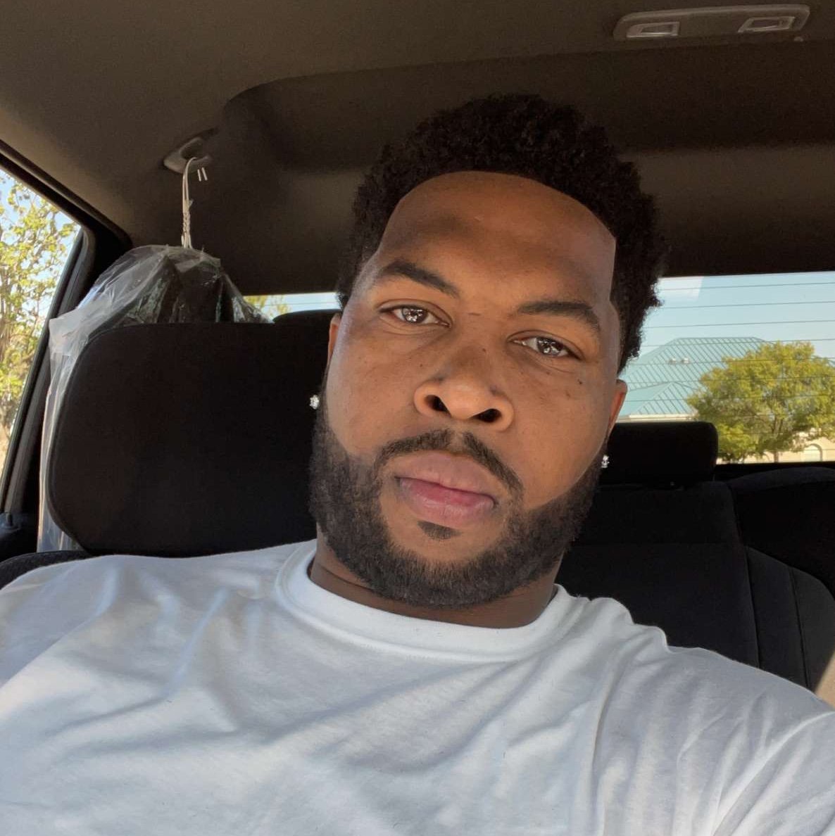 YoDaSlum_22's profile picture. 