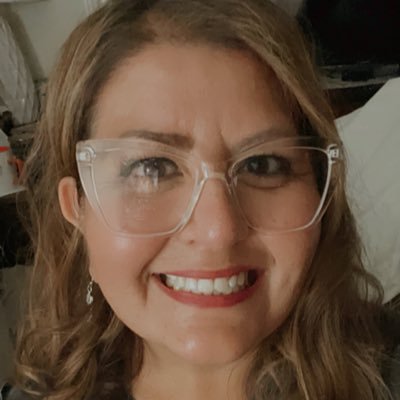 moniquelopez's profile picture. 