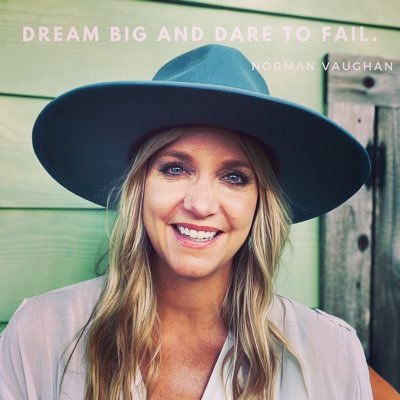 thejuliabarnett's profile picture. Filmmaker, Author, Actor @WalkingDead_amc Mama of 2; Chief Creative Officer @acchoir Professional plate spinner.