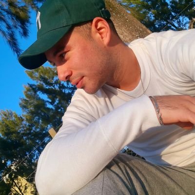 GGabrielb97's profile picture. Un loco siendo loco