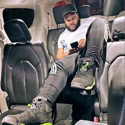 BREADWINNER 💰🦅 Wealth•y