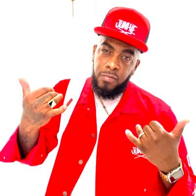 Artist/Manager CEO of Junkie Clothing Co. Booking:2148546553 hhjbooking@gmail.com
