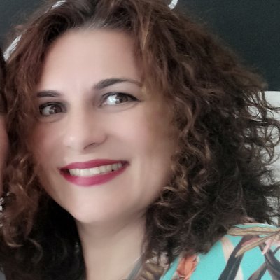 Técnico de Desarrollo en https://t.co/jvJDcsRGlc. Málaga. Emprendimiento, Marketing, Web 2.0 y Redes Sociales.