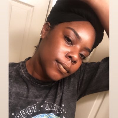 _NubianNay's profile picture. “There is no force equal to a woman determined to rise “ 👑 ✨Tarot reader ✨Proctective stylist