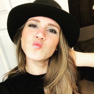 Eleni_2208's profile picture. “das, was wir tun, zeigt, wer wir sind” - Batman