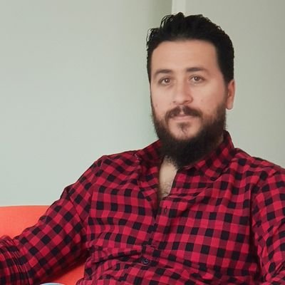 f_lbbad's profile picture. Journaliste