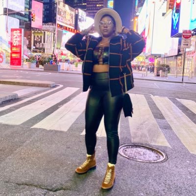 byanymeenz's profile picture. LOYALTY B4 ROYALTY I tripped for a minute but didn't let myself fall Main focus is to remain focus 💰💃