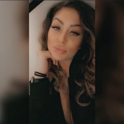 elle_a_lashes's profile picture. 