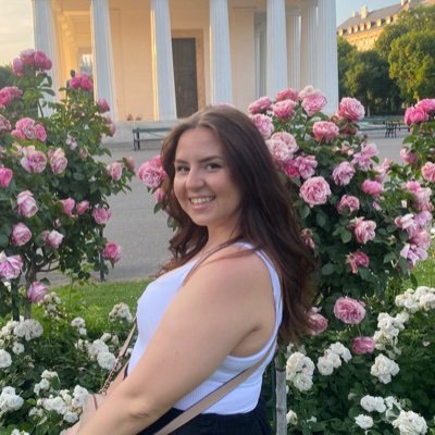 OliwiaLoret's profile picture. vie | insta: @oliwialoret