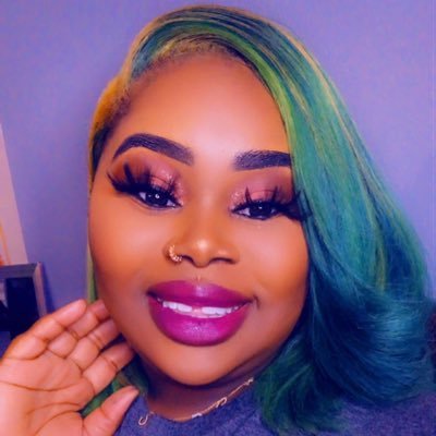Owner of The Black Doll House 🥰😂Part owner of JustAddHoneyTea 🍃🌿🤑 https://t.co/6W9n3kd9VD YouTube @EbonySkyyes😍 IG @Theylove_eskyyes FB @Ebony Skyyes