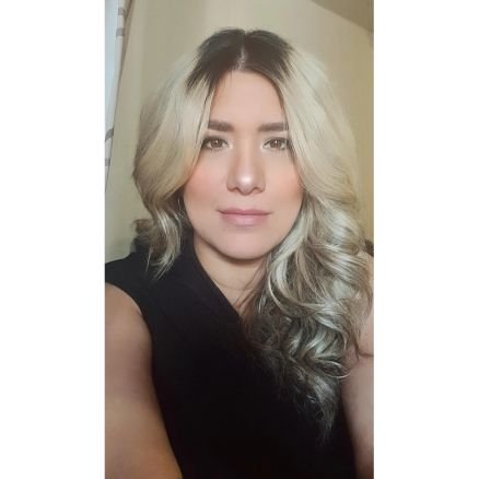 aniafelix's profile picture. 