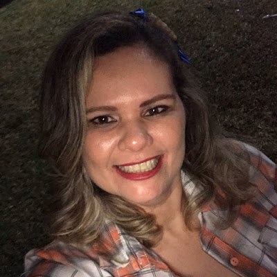 Professora,Neuropsicopedagoga, casada, mãe (filha mega),esquerdista desde 1989 (Lula, causas sociais…) e amante do meio ambiente e animais❤️🌹