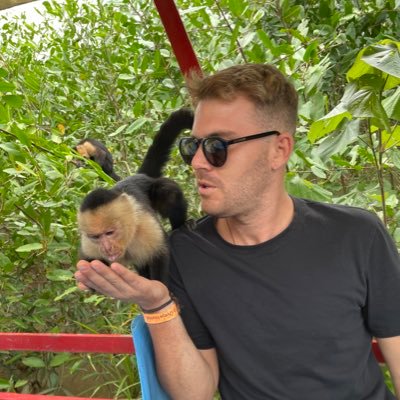 Rogerhe27972011's profile picture. Inefc📚. BasquetManresa🏀. FCBarcelona⚽️. Santpedorenc📍