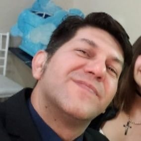 marcecazas's profile picture. 