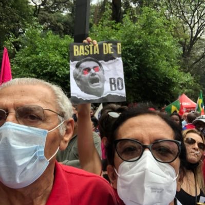 médica, militante do movimento de defesa do SUS(Sistema Único de Saúde) e do PCdoB