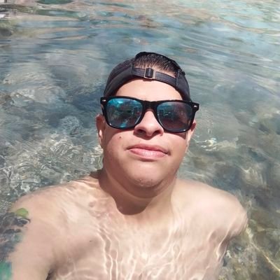 El orgullo divide a los hombres, la humildad los une