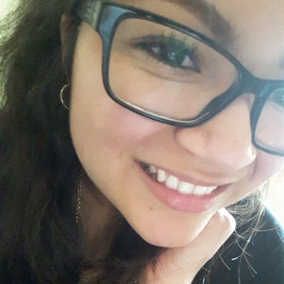 RosaCla18's profile picture. 