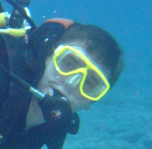 Bertie2u's profile picture. Luvs Bham City FC, Going Horse Racing and Scuba Diving. Snr Engineer on a good day