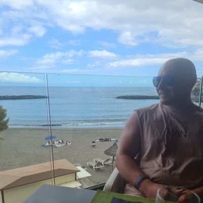 Notty_91's profile picture. • Bury FC • Vincit Omnia Industia • F1 •