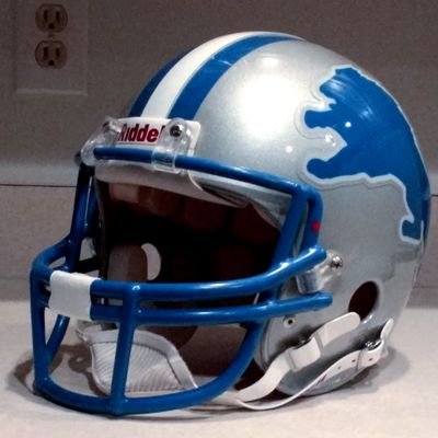 FB_Helmet_Guy on X: Saw this Giants throwback concept, based on the  1976-79 uniforms, on Twitter. 👍 or 👎 ?  / X