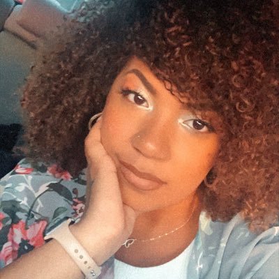 vanessaprescod's profile picture. 
