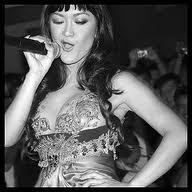 Welcome to Julia Perrez twitter account UNOFFICIAL !