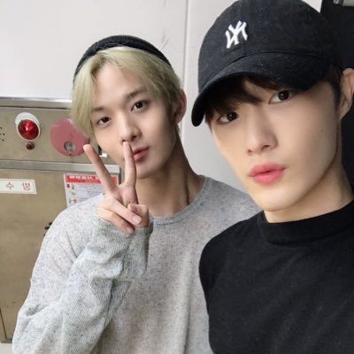 BAEJINYCOUNG's profile picture. chelsea nya gasabar nungguin cix win