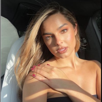 addiisbabe's profile picture. Here to support @whoisaddison 💗
Fanpage, not impersonating// not a spam! Don't delete me plz♡