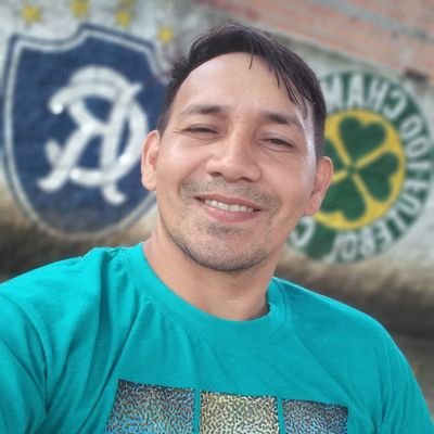 EmersonFb182's profile picture. Tenho opinião formada sobre tudo!